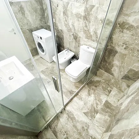 Apartment 600