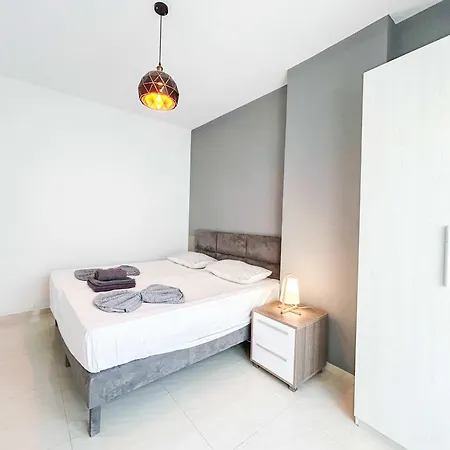Apartment 600 *