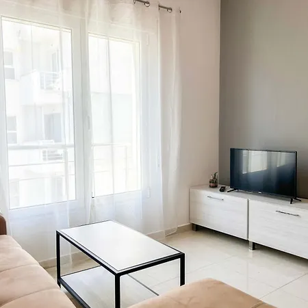 Apartment 600